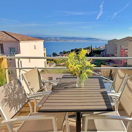 Superbe T3 Avec Terrasse Vue *